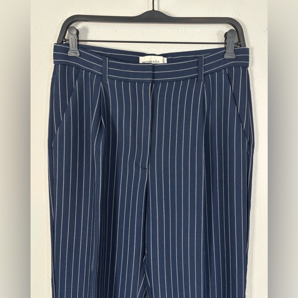 A&F Sloane Pants Pinstripe - Picture 3 of 8